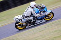 enduro-digital-images;event-digital-images;eventdigitalimages;mallory-park;mallory-park-photographs;mallory-park-trackday;mallory-park-trackday-photographs;no-limits-trackdays;peter-wileman-photography;racing-digital-images;trackday-digital-images;trackday-photos